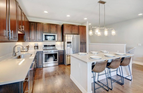 Rendezvous House | New Villa 105: Hot Tub, Great Views & Guest Rated 10/10