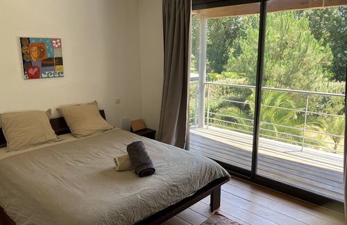 Angresse House | Stylish Villa Near Ocean with Pool and Spa Amenities