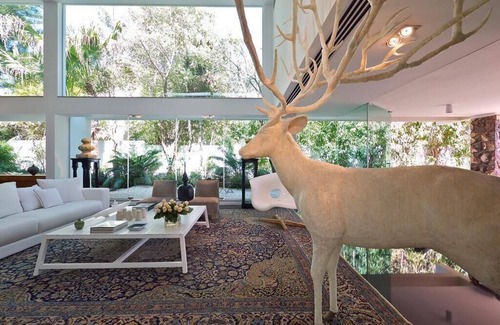Herzliya Pituach Villa | Elegant 6-Bedroom Villa with Pool for Memorable Getaways