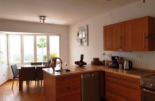Ermita Villa | Elegant Villa with Private Pool and Lush Gardens, 9.4/10