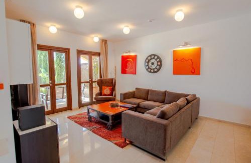 Aphrodite Hills Villa | Elegant Villa AJ 04 with Private Heated Pool & Ocean Views