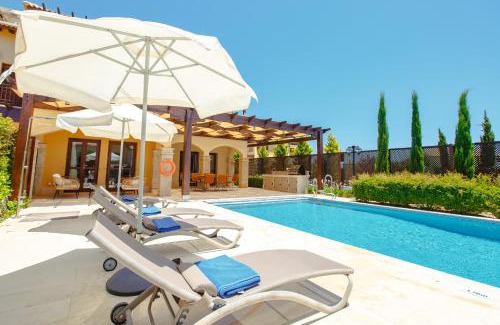 Aphrodite Hills Villa | Elegant Villa AJ 06 with Private Heated Pool & Ocean View