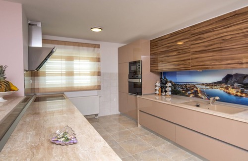 Kastel Sucurac Villa | Premier Villa Ana with Pool, Spa and Oceanfront Views