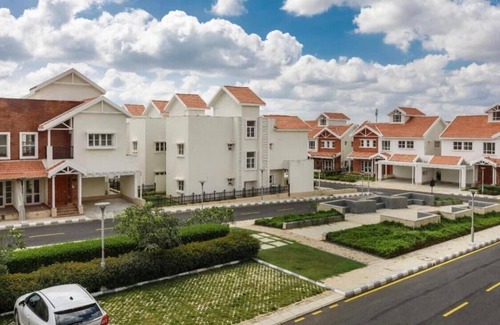 Bengaluru Villa | Elegant Villa at Prestige Augusta Golf Village with Pool