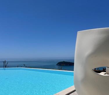 Cucco-Riviere Villa | Unforgettable Oceanfront Villa Blue&Blanc with Pool