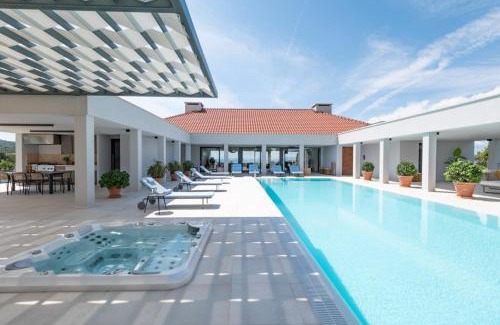 Supetar Villa | Indulge at Bracchia Magic Retreat with Pool & Spa Amenities
