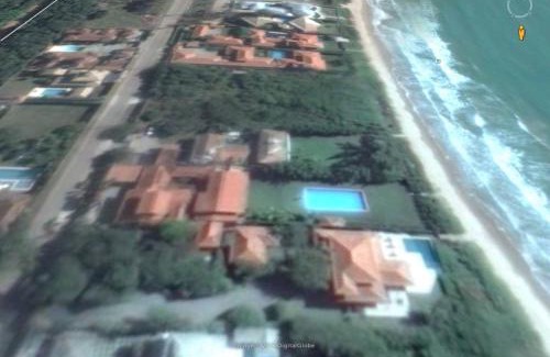 Arpoador Ski Chalet | Elegant Villa Casa do Sol with Oceanfront Pool & Beach