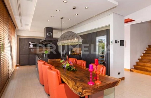 Marbella Villa | Elegant Villa Retreat at Cascada De Camojan for Families
