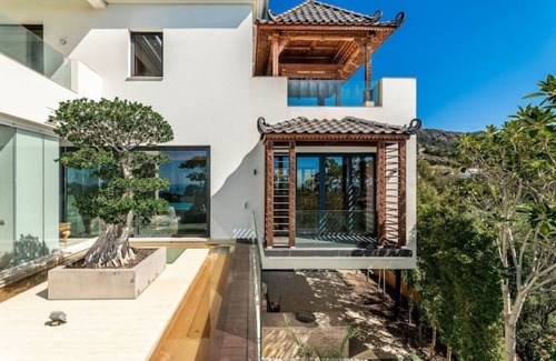 Marbella Villa | Elegant Villa Retreat at Cascada De Camojan for Families