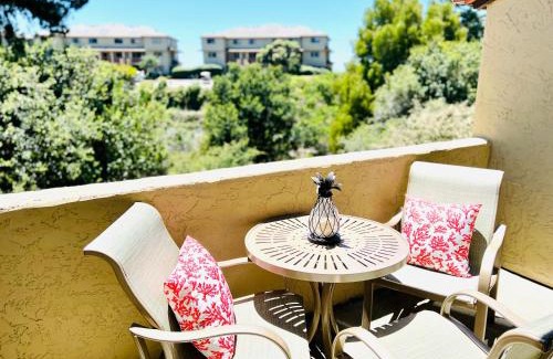Rio del Mar Apartment | Experience Flora View Villa with Oceanfront Pool & Hot Tub