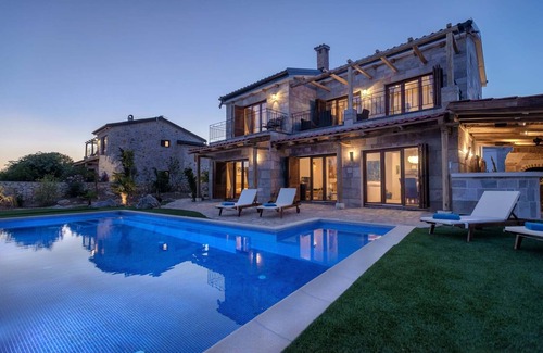 Hvar Villa | Exquisite Villa Galapagos in Hvar Town - 10/10 Rated Stay