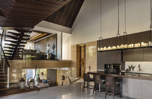 Batu Bolong Villa | Elegant Villa Close to Batubolong Beach in Canggu