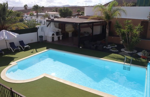 Parque Holandes Villa | Exquisite Villa Cavadero: Oceanfront Escape in Fuerteventura