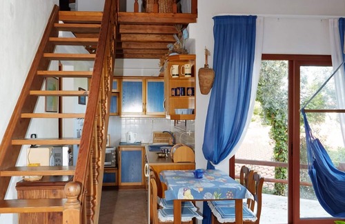 Koukounaries Villa | Exclusive Villa in Koukounaries with Oceanfront Pool