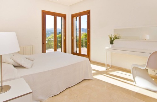 Son Vida Villa | Elegant Villa in Palma with Private Pool & Golf Views