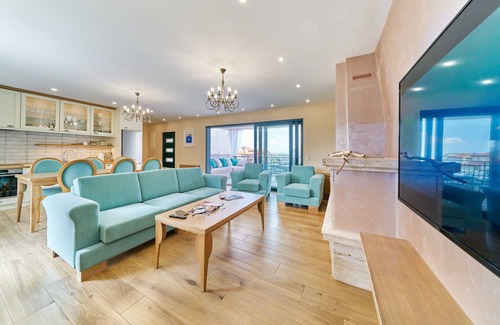Jesenice Villa | Exclusive Villa Indigo with Pool and Ocean Views