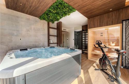 Vodice Villa | Exquisite Villa Kaia: Pool, Spa & Oceanfront Views