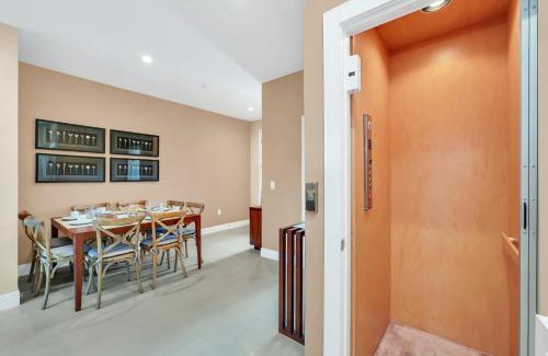 Florida Central Atlantic Coast Villa | Stylish Villa Near Disney with Bonus Elevator & Dining
