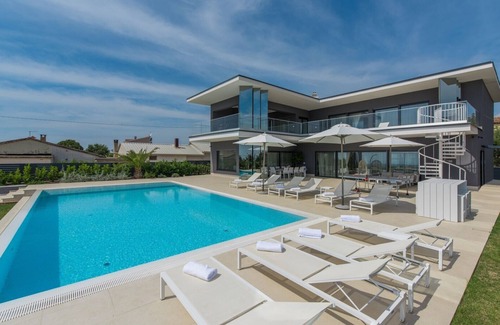 Kastelir-Labinci Villa | Elegant Villa Nimai Luce with Private Pool & Sea View