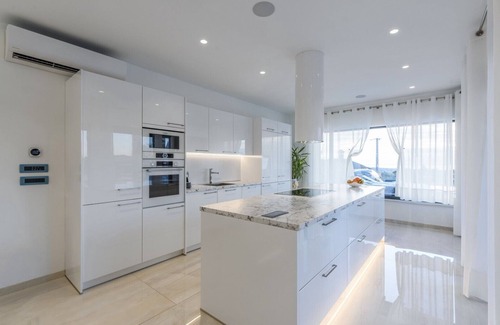 Kastelir Villa | Elegant Villa Nimai Star with Pool and Sea Views in Istria