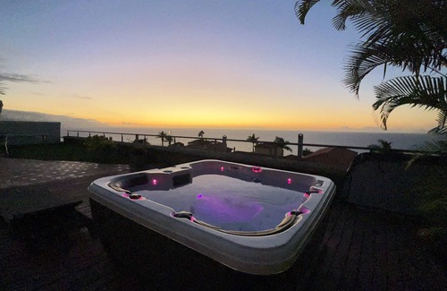 Juan Fernandez Ski Chalet | Coastal Villa Retreat in Tacoronte - 10/10 Guest Rated
