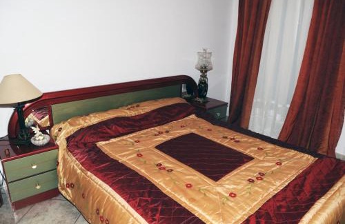 Vathi Apartment | Exclusive Villa Samos: Top-Rated with Hot Tub & Family Friendly