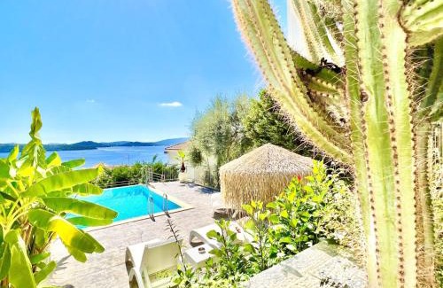 Perigiali Villa | Elegant Villa San George with Private Pool & Ocean View