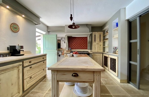 Mouans-Sartoux Villa | Elegant Villa for 14 with Private Pool Near Castellaras