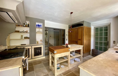 Mouans-Sartoux Villa | Elegant Villa for 14 with Private Pool Near Castellaras