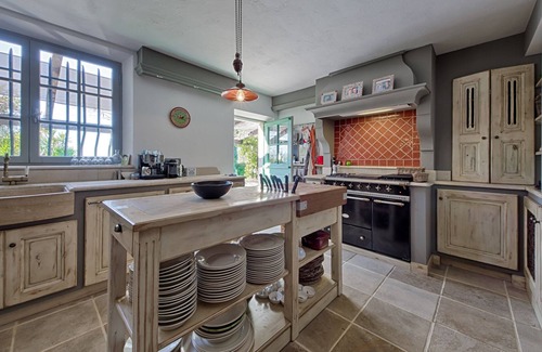 Mouans-Sartoux Villa | Elegant Villa for 14 with Private Pool Near Castellaras