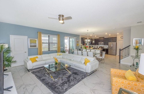 Kissimmee Villa | Elegant Villa Storey Lake: Private Pool & Spa Near Disney