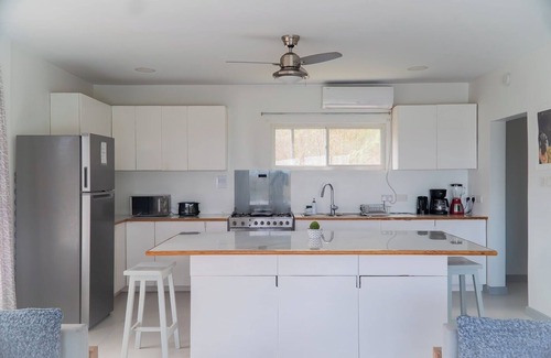 Calivigny Apartment | Elegant Villa Retreat with Private Pool & Breakfast Included