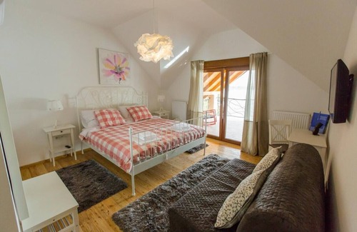 Ogulin House | Idyllic Villa with Pool in Dujmić Selo, Gorski kotar