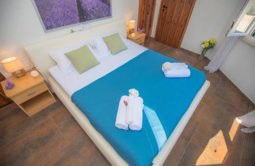 Sibenik Villa | Elegant Villa with Pool in Vrpolje, Sibenik - 4 Star Stay