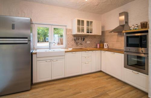 Risika Villa | Elegant Villa with Pool in Risika, Krk - Pet Friendly Stay