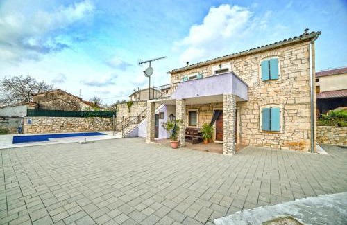 Kircija Villa | Family-Friendly Retreat with Pool in Central Istria