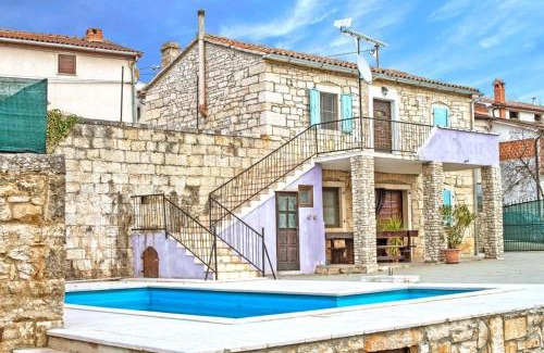 Kircija Villa | Family-Friendly Retreat with Pool in Central Istria