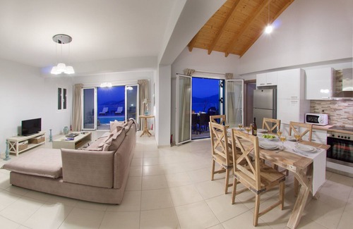 Katsarata Villa | Idyllic Villa with Private Pool & Ocean Views Near Fiskardo