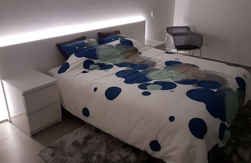 Famalicao Villa | Luxury villa with heated private pool (8p)