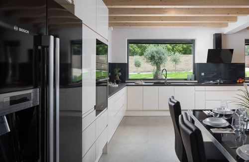 Jursici House | Exclusive Villa with Heated Pool and Ultimate Privacy