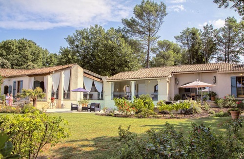 Gaujac Villa | Idyllic Villa with Pool and Garden in Prime Location