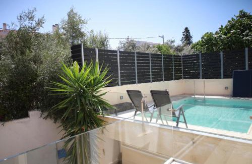 Saronikos Villa | Villa Giannis: Oceanfront Escape with Pool and Hot Tub