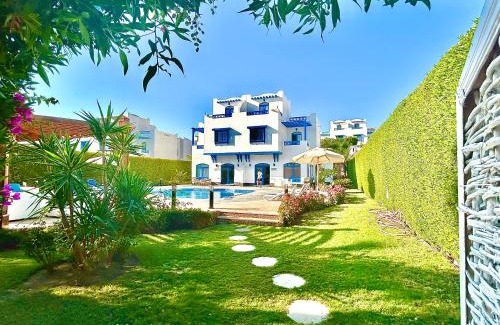 Sahl Hasheeh Villa | Elegant Villa with Pool & Ocean View in Hurghada
