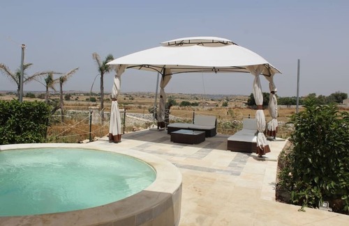 Ragusa Villa | Elegant Villa with Private Pool & Spa in Marina di Ragusa