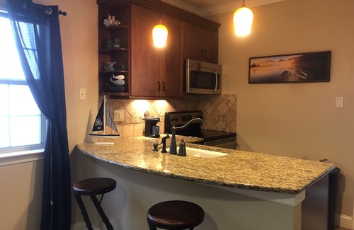 Lago Vista Condo | Breathtaking Lake View Villa with Pool & Spa Amenities