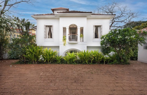 Assagao Villa | Elegant Villas in Goa - Private Pool & Ocean Views Await
