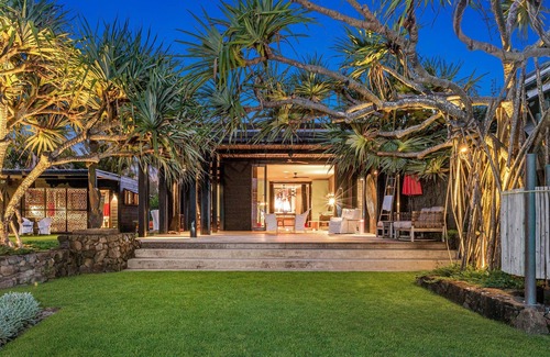 Byron Bay House | Experience Oceanfront Bliss at Luxico's Pacific House