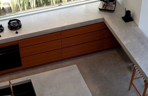Palm Beach House | Discover The Marlin: Relaxation Steps from the Beach