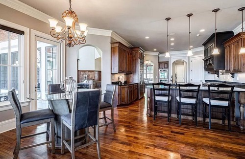 Reynolds Landing House | Premier Waterfront Estate on Lake Oconee - Guest Rated 10/10