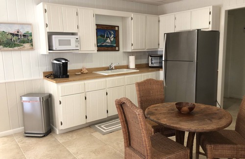 Lubbers Quarters Cay House | Waterfront Junkanoo Villa with Private Dock & Pool